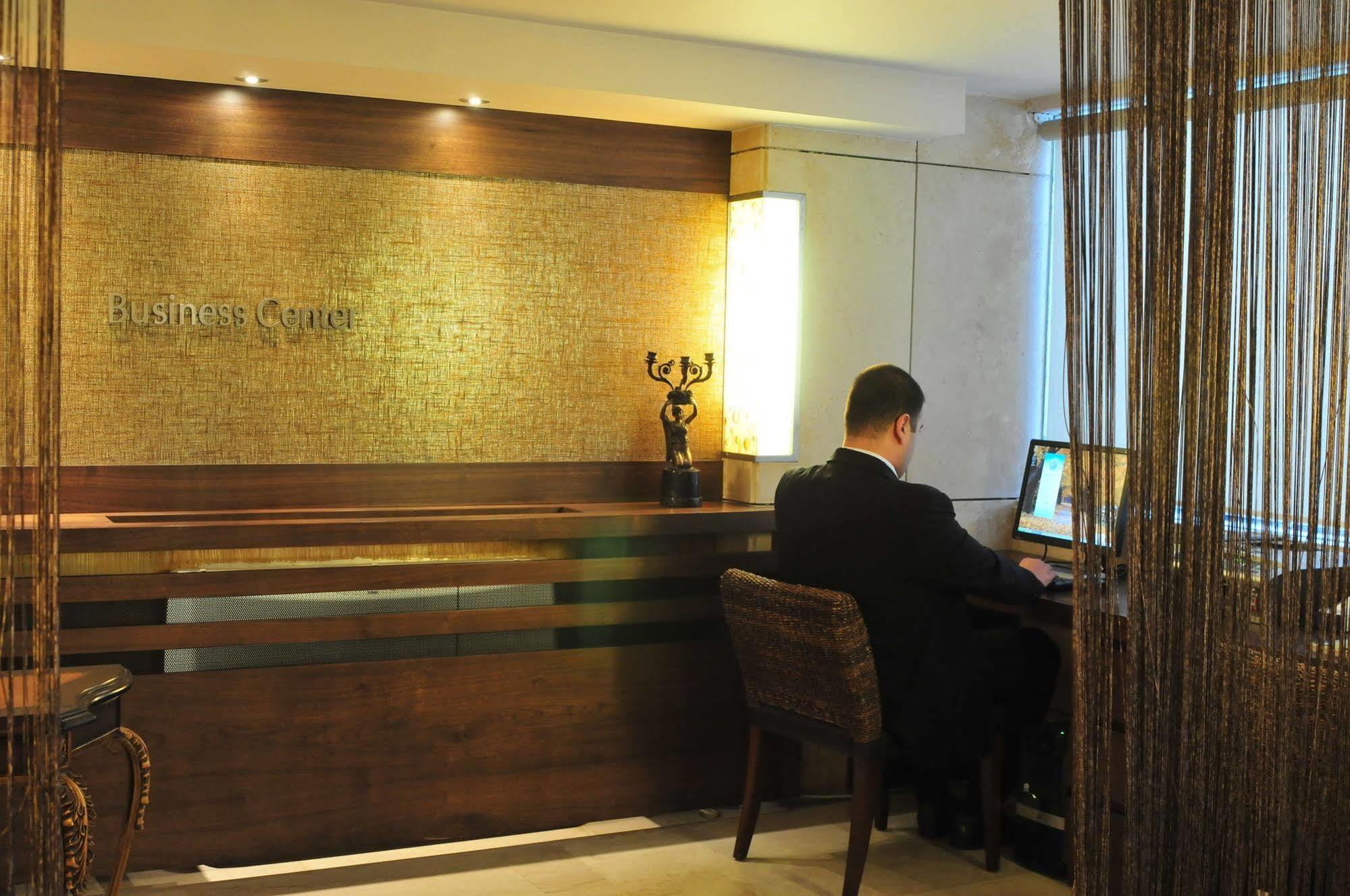 City Suite Hotel Beirut Exterior photo